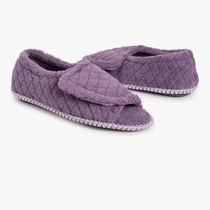 NWT Muk Luks Purple Quilted Women's Slippers size XL